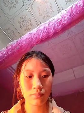 Snapshot of Lomay69 chatting on December 17, 10:43 am Lomay69 online show from December 17, 10:43 am