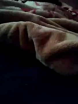 Snapshot of KingZbouba chatting on December 17, 4:35 pm KingZbouba online show from December 17, 4:35 pm