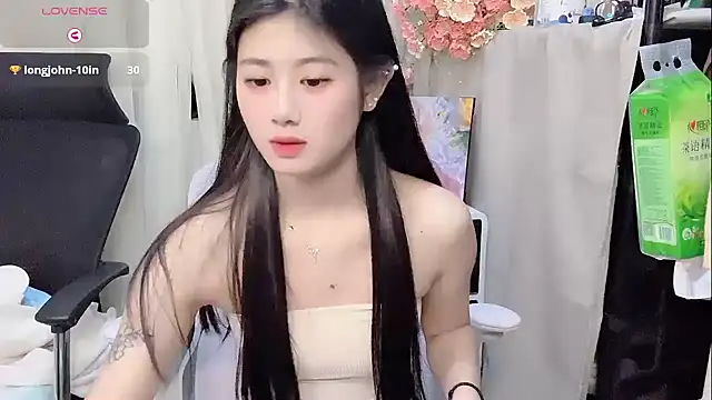 Yvonne-07 online show from December 17, 12:55 pm