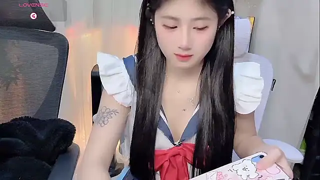 Yvonne-07 online show from December 18, 12:22 pm