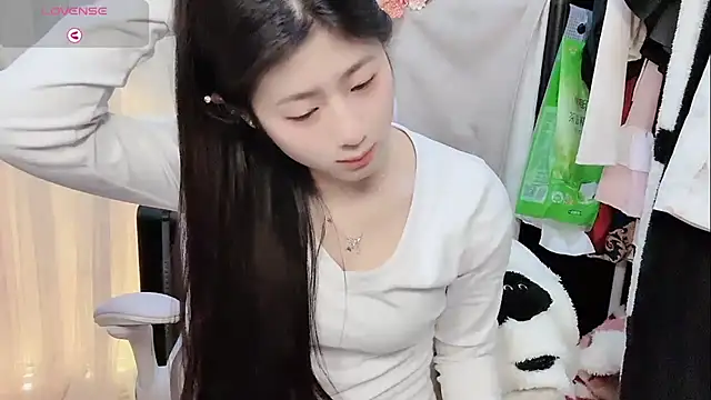 Yvonne-07 online show from January 5, 8:56 pm