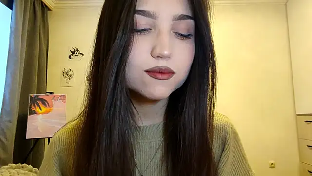 Snapshot of Qwami_Amie chatting on December 15, 5:55 am Qwami Amie online show from December 15, 5:55 am