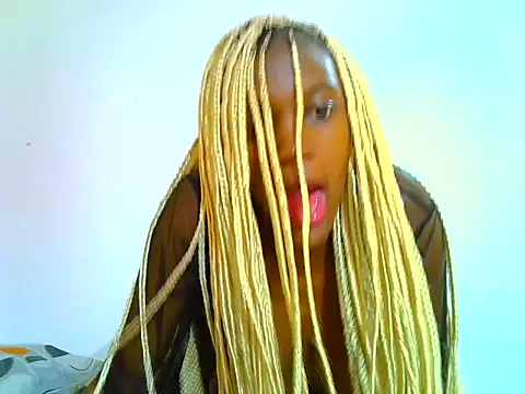 Snapshot of PetiteDoll_06 chatting on April 26, 9:45 pm PetiteDoll 06 online show from April 26, 9:45 pm