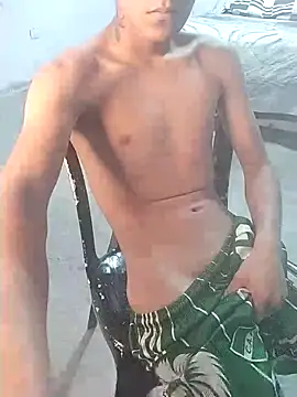 Snapshot of Jhoonft_7 chatting on March 28, 9:36 pm Jhoonft 7 online show from March 28, 9:36 pm