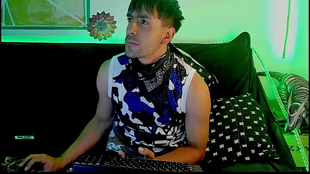 Snapshot of Lord_Apolo chatting on March 26, 2:44 pm Lord Apolo online show from March 26, 2:44 pm