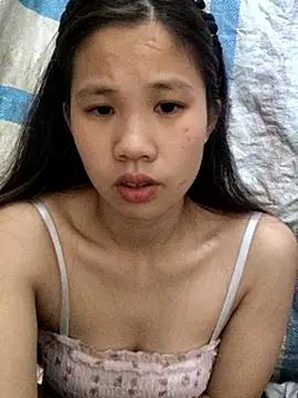 Snapshot of mit0-77 chatting on March 8, 2:04 am mit0-77 online show from March 8, 2:04 am