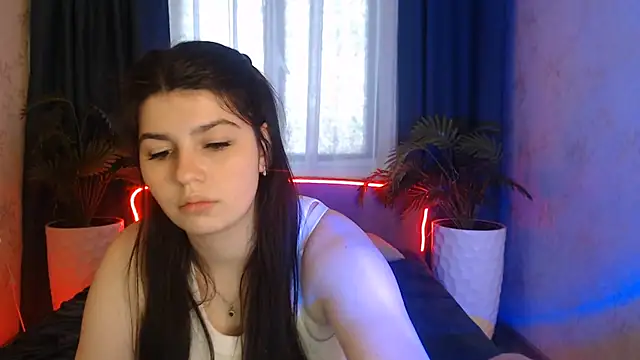 KisaModel online show from March 21, 8:52 am