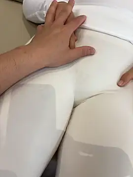 Snapshot of qwe522522 chatting on March 30, 7:09 am qwe522522 online show from March 30, 7:09 am