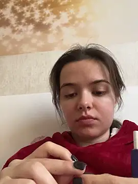 ALittleGrayRabbit online show from December 15, 6:39 am