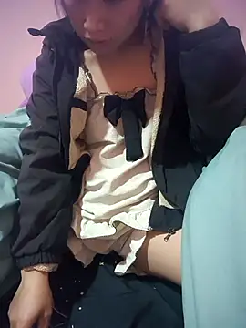 Layyla99 online show from December 14, 12:54 pm