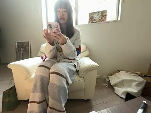 Snapshot of Gokujyo-Namanaka chatting on February 23, 5:05 am Gokujyo-Namanaka online show from February 23, 5:05 am