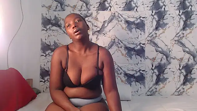 CurvyJ255 online show from June 24, 7:13 pm