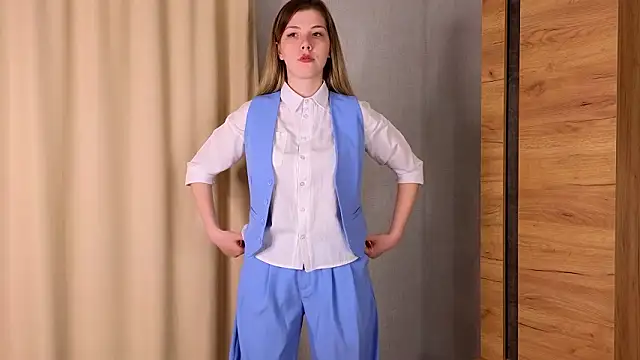 Snapshot of LumiaSolstice chatting on March 16, 6:12 pm LumiaSolstice online show from March 16, 6:12 pm