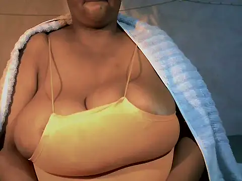 sweetmilkylady online show from June 9, 4:57 am