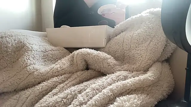 ijustturned18today online show from January 18, 11:25 am