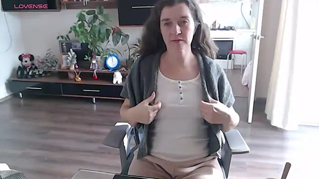 SofiaBoone online show from January 18, 9:13 am