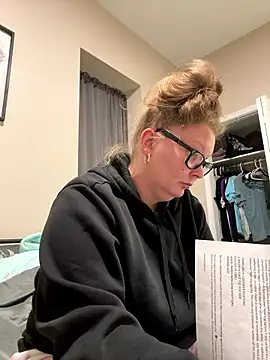 kissmyarch online show from January 7, 10:34 pm