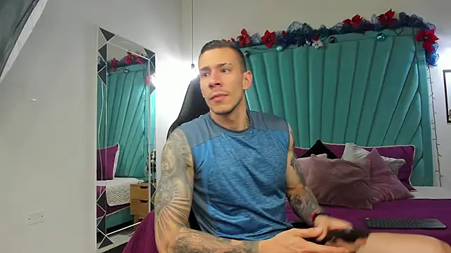 J king   online show from December 17, 12:44 pm