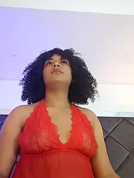 LunaaCurly online show from February 28, 7:26 pm