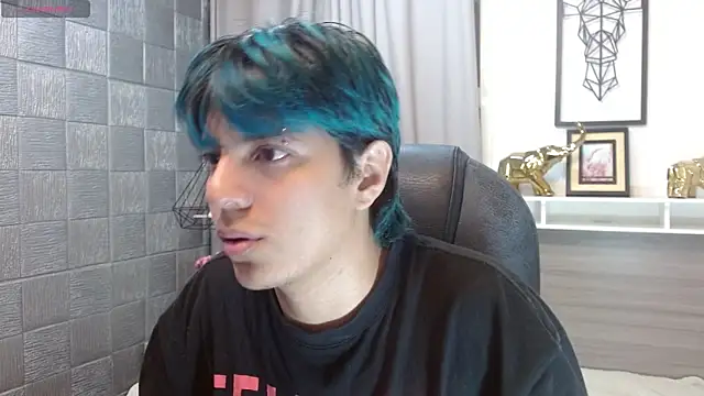 CodyTaylor  online show from December 14, 12:32 pm