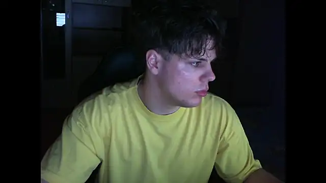 GymGuy0505 online show from February 22, 9:46 pm