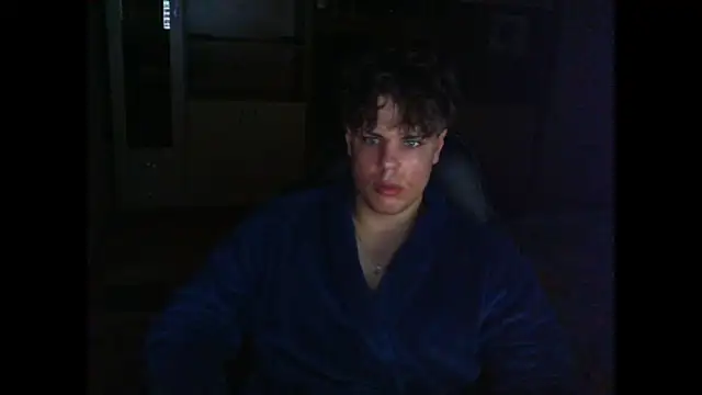 GymGuy0505 online show from March 31, 8:31 pm