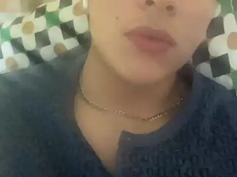 Snapshot of charles3142 chatting on December 13, 8:36 pm charles3142 online show from December 13, 8:36 pm