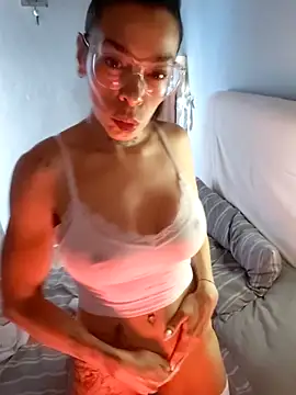 dulcemorela83 online show from January 18, 1:59 pm