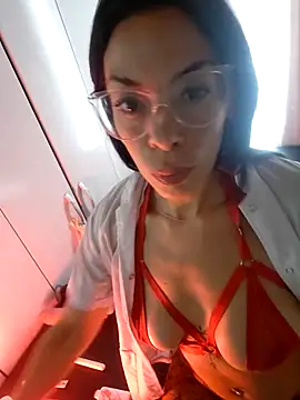 dulcemorela83 online show from February 12, 4:13 pm