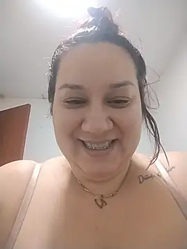 sharon G online show from August 3, 6:00 pm