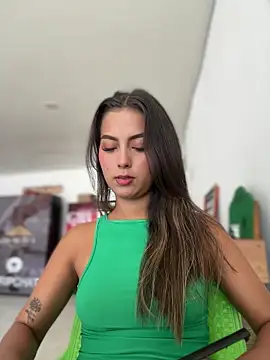 Snapshot of Valeria-escobar chatting on March 22, 1:47 pm Valeria-escobar online show from March 22, 1:47 pm
