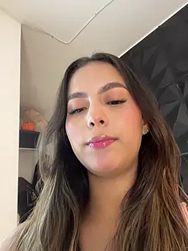 Snapshot of Valeria-escobar chatting on April 4, 1:41 pm Valeria-escobar online show from April 4, 1:41 pm