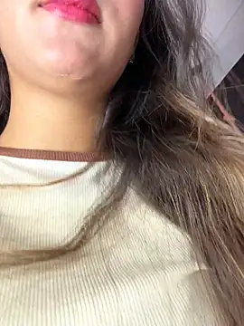 Snapshot of Valeria-escobar chatting on May 20, 11:27 am Valeria-escobar online show from May 20, 11:27 am