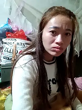 Snapshot of little-effy chatting on February 12, 8:48 pm little-effy online show from February 12, 8:48 pm