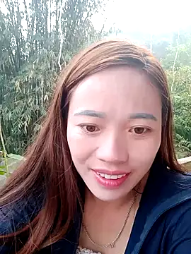 Snapshot of little-effy chatting on March 2, 12:46 am little-effy online show from March 2, 12:46 am