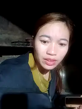 Snapshot of little-effy chatting on March 10, 10:26 pm little-effy online show from March 10, 10:26 pm