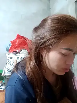 Snapshot of little-effy chatting on March 11, 11:22 pm little-effy online show from March 11, 11:22 pm