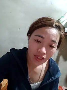 Snapshot of little-effy chatting on March 31, 1:00 pm little-effy online show from March 31, 1:00 pm