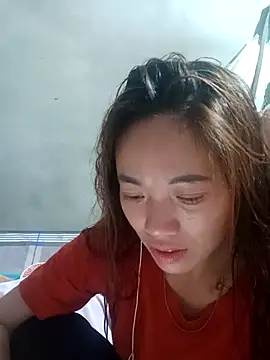 Snapshot of little-effy chatting on April 16, 1:12 pm little-effy online show from April 16, 1:12 pm