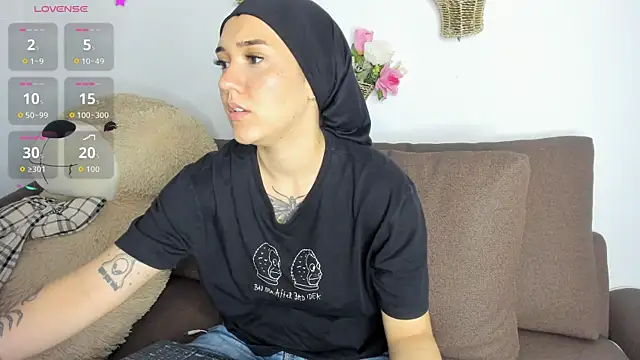 Darele  online show from December 19, 1:40 pm