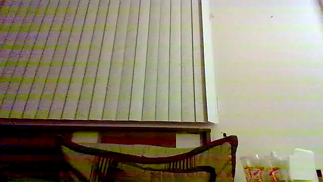 Snapshot of jennyxoxo22 chatting on December 14, 3:34 am jennyxoxo22 online show from December 14, 3:34 am