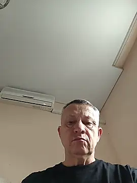 Snapshot of Sashabikros chatting on February 15, 3:14 am Sashabikros online show from February 15, 3:14 am