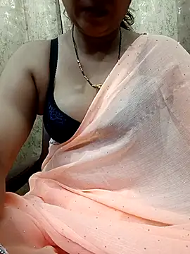 Snapshot of kusbu0077 chatting on March 30, 10:44 pm kusbu0077 online show from March 30, 10:44 pm