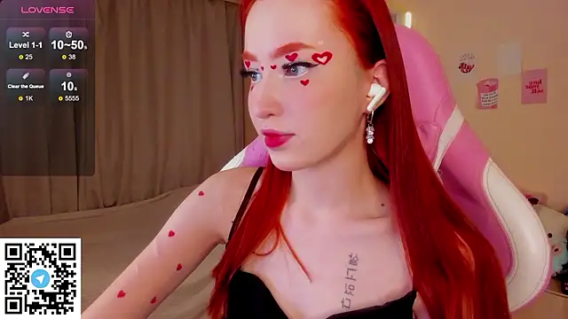 Snapshot of sunflare_ chatting on February 14, 6:15 pm sunflare online show from February 14, 6:15 pm