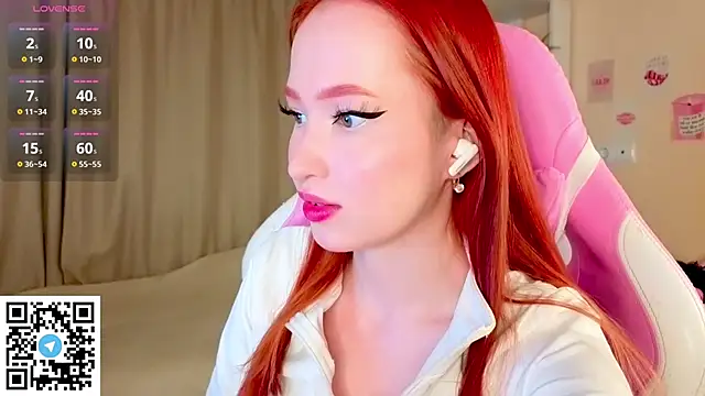 Snapshot of sunflare_ chatting on March 21, 5:38 pm sunflare online show from March 21, 5:38 pm