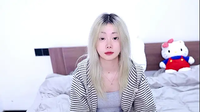 dali83 online show from December 21, 3:30 pm