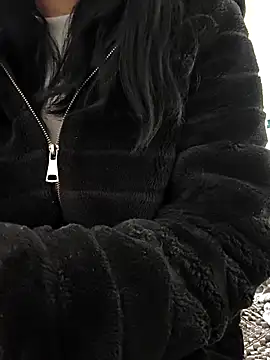 tenifer online show from February 4, 11:38 am