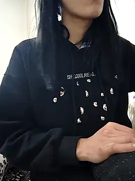 tenifer online show from February 15, 11:19 am