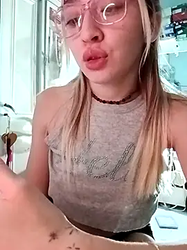 soylulita07 online show from February 8, 4:38 am