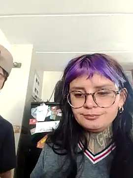 Snapshot of shadowofpleasure chatting on December 14, 3:39 pm shadowofpleasure online show from December 14, 3:39 pm